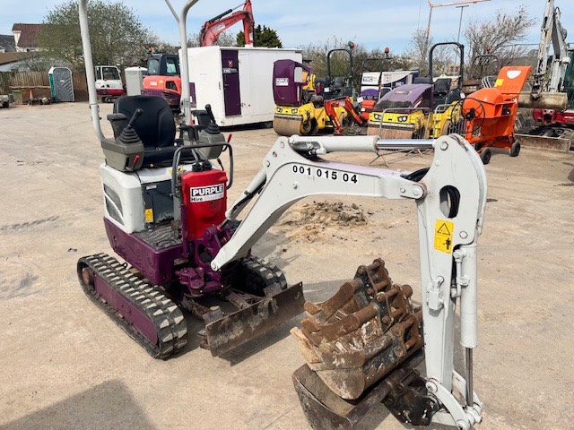 TAKEUCHI TB 210