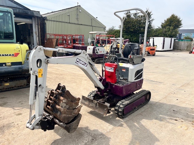 TAKEUCHI TB 210