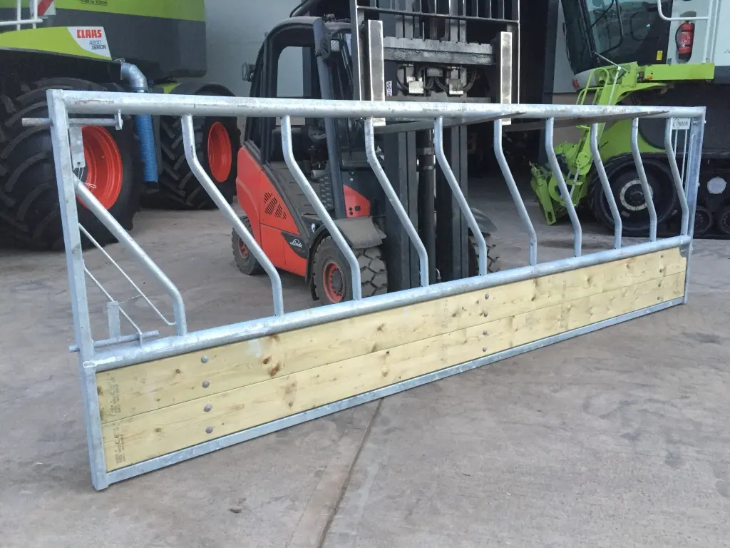 Condon Engineering hinged gate barrier, NEW