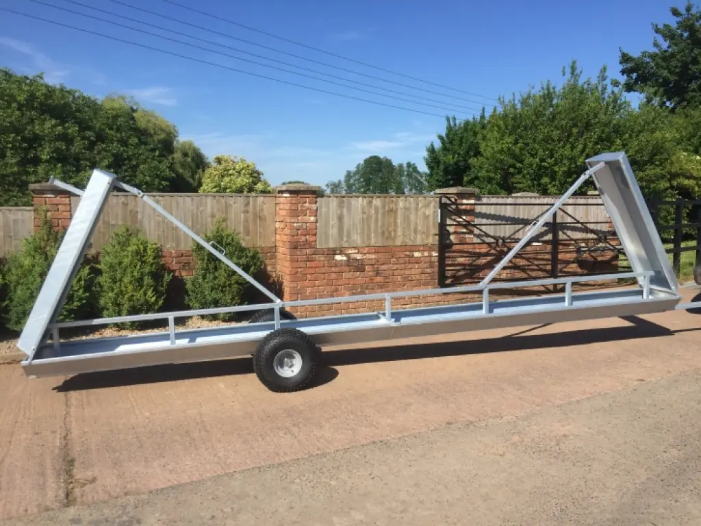 Condon Engineering mobile feed trough, NEW