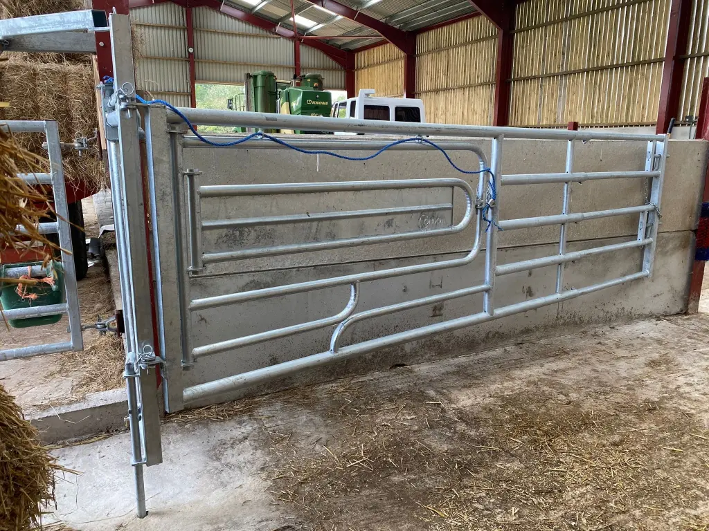 Condon Engineering suckler calfing gate, NEW
