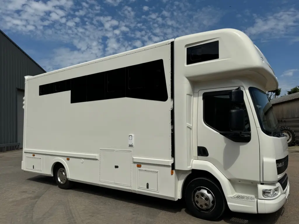 DAF LF 7.5 Ton horse lorry, 04/2011, 58,259 miles