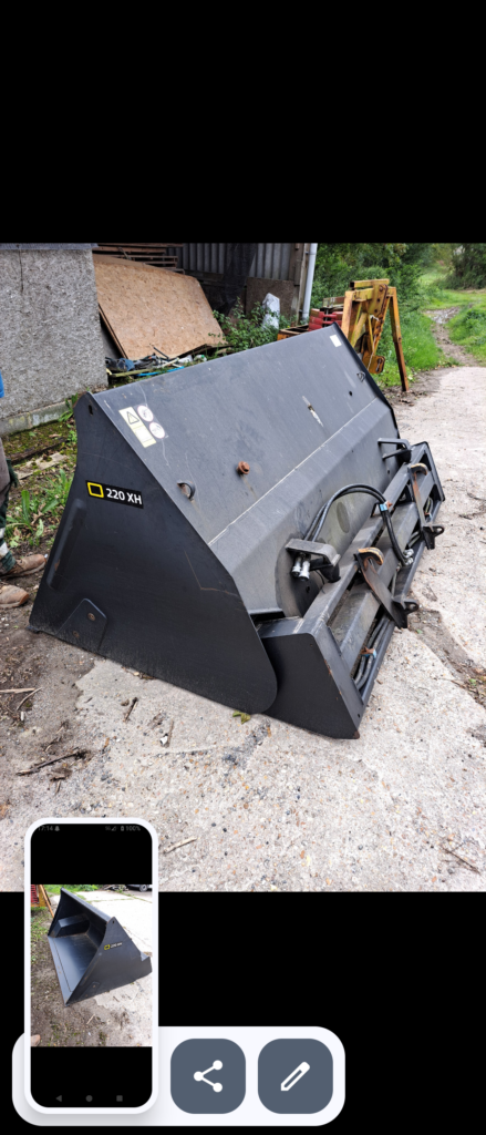 ALO Quicke 220 XH Tip Toe Bucket