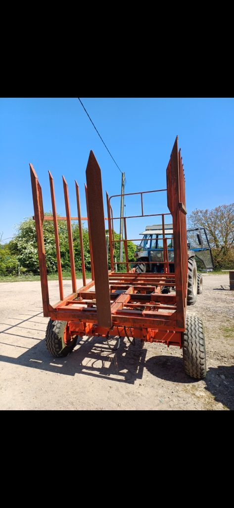 Browns 56 Bale carrier