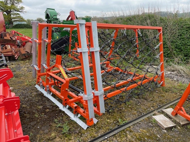 Hackett 16ft Chain Harrows With Levelling Boards