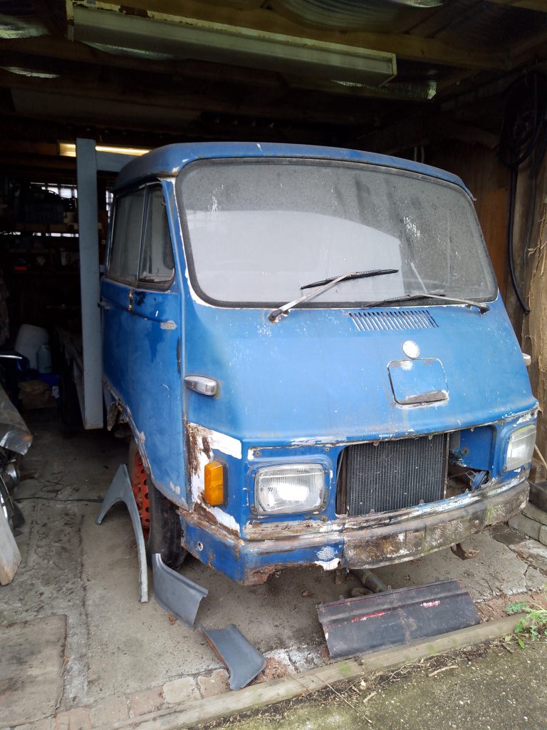Mercedes L306 2.2d Pick-Up