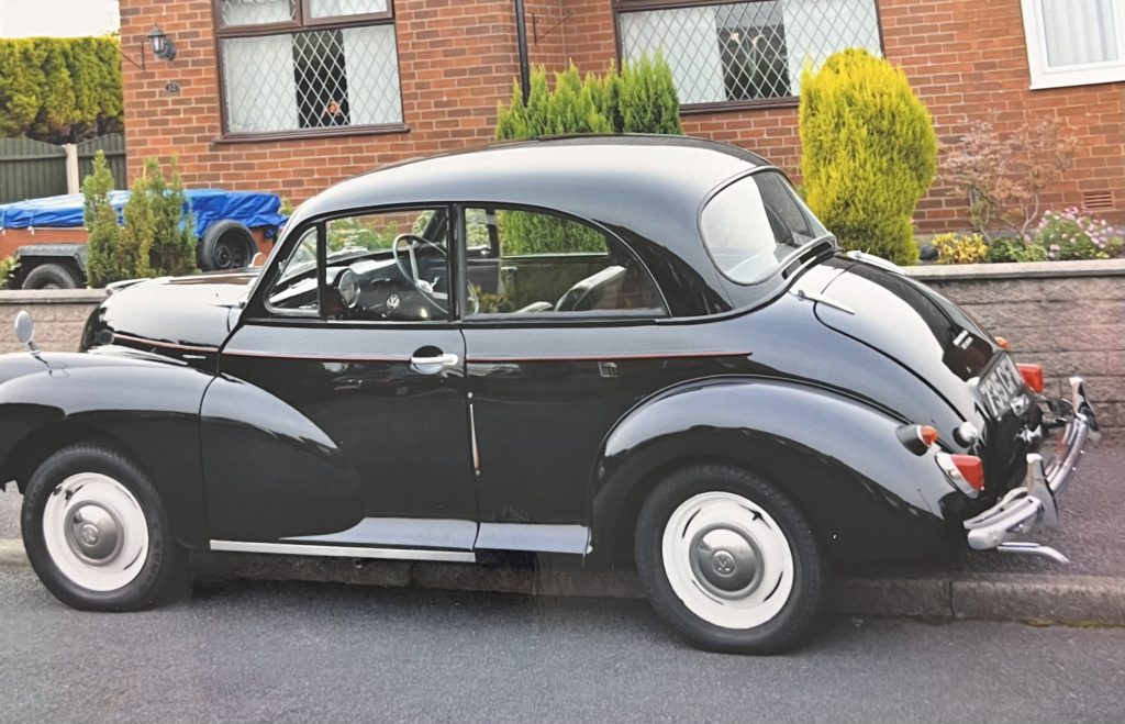 Morris Minor Saloon