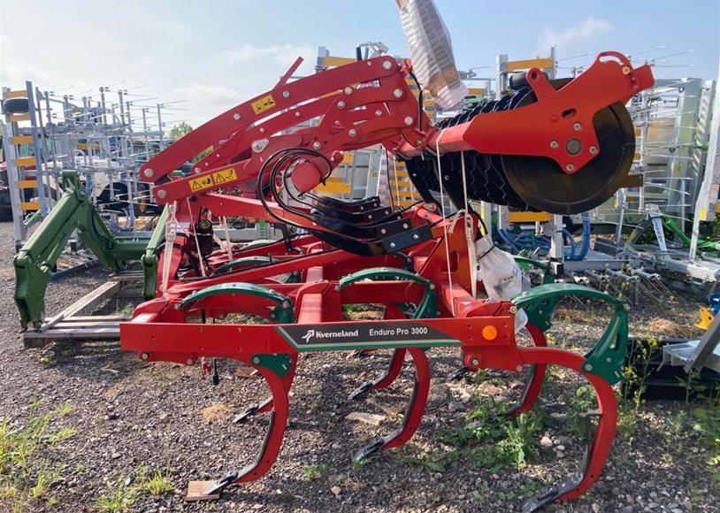 Kverneland ENDURO PRO Cultivator