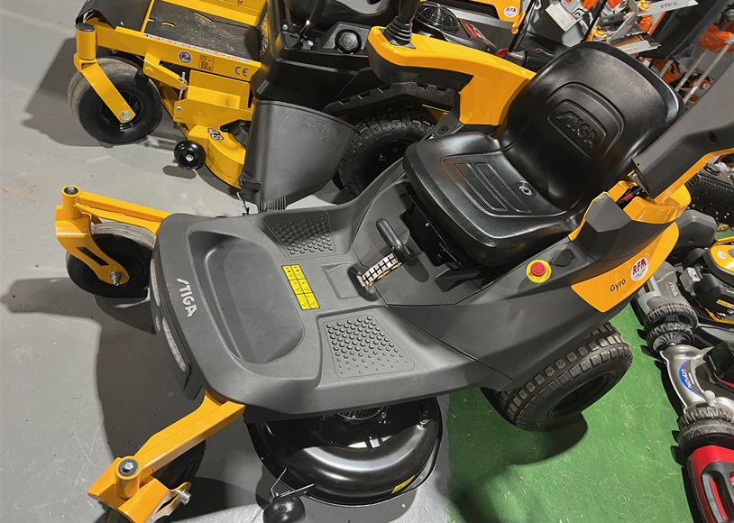 Stiga 700E Mower
