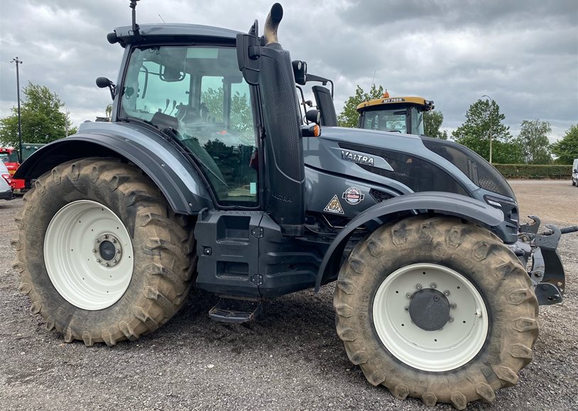 Valtra T174EA MR Tractor