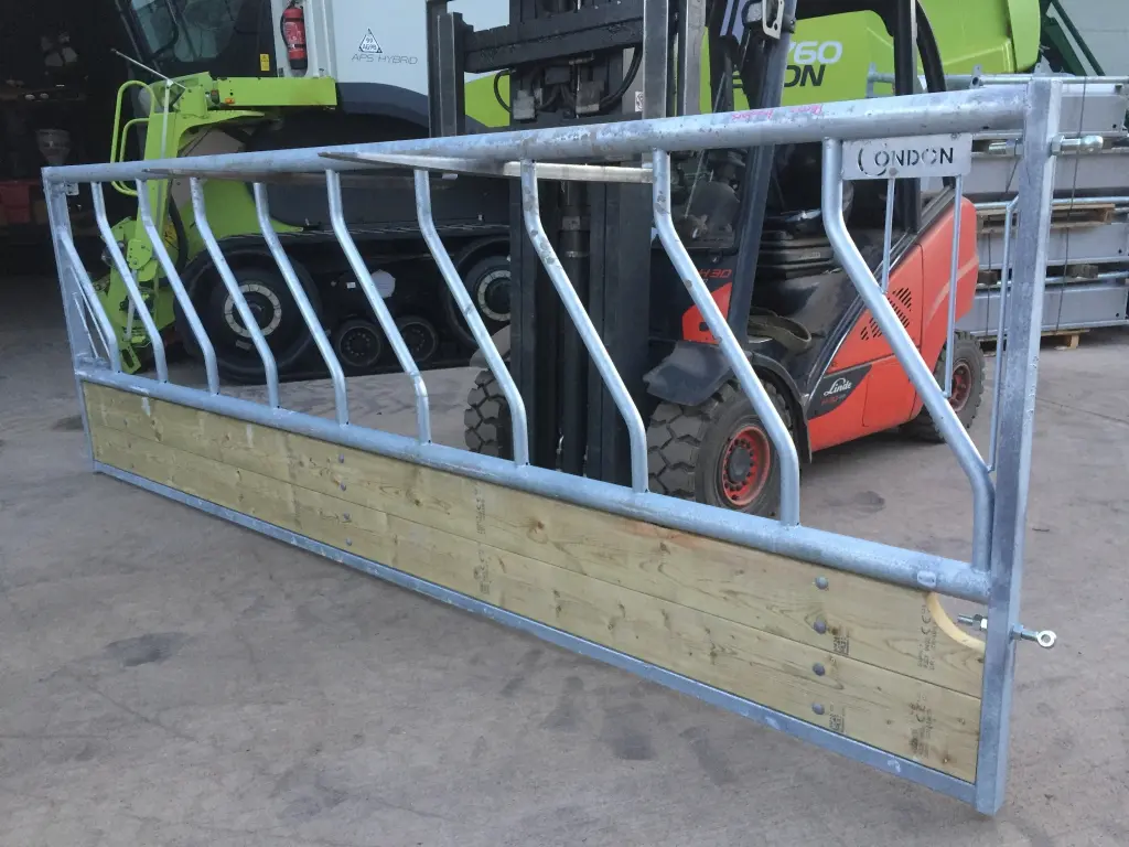 Condon Engineering hinged gate barrier, NEW