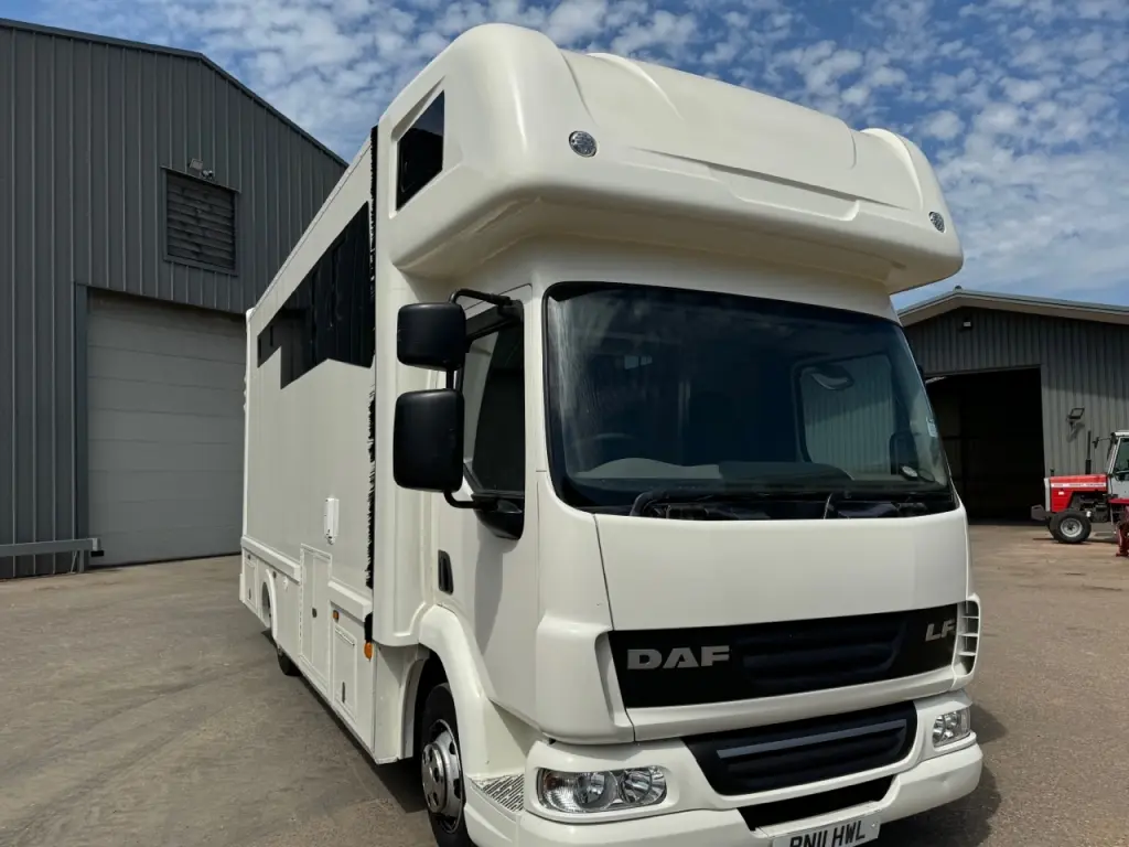 DAF LF 7.5 Ton horse lorry, 04/2011, 58,259 miles