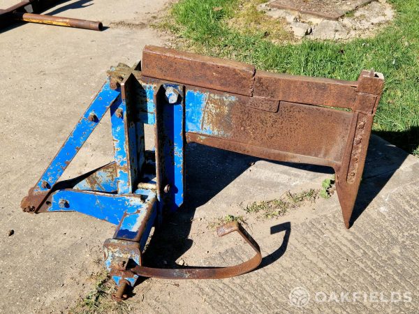 Ransomes single leg subsoiler