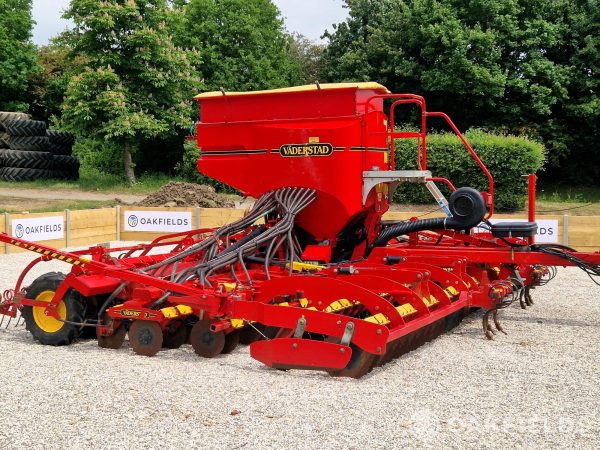 2015 Vaderstad Rapid RDA 800S Seed Drill