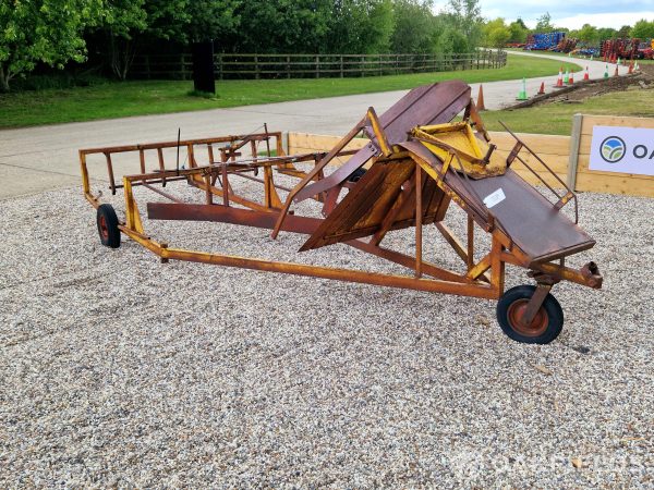 Meijer flat 8 bale sledge