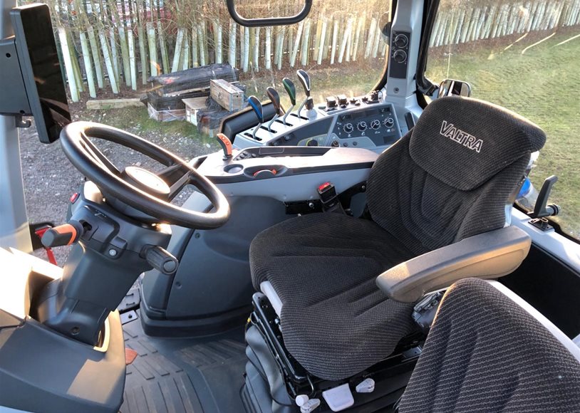 Valtra T175EA Tractor