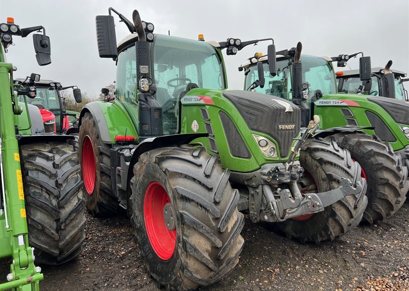 Fendt 724 Tractor
