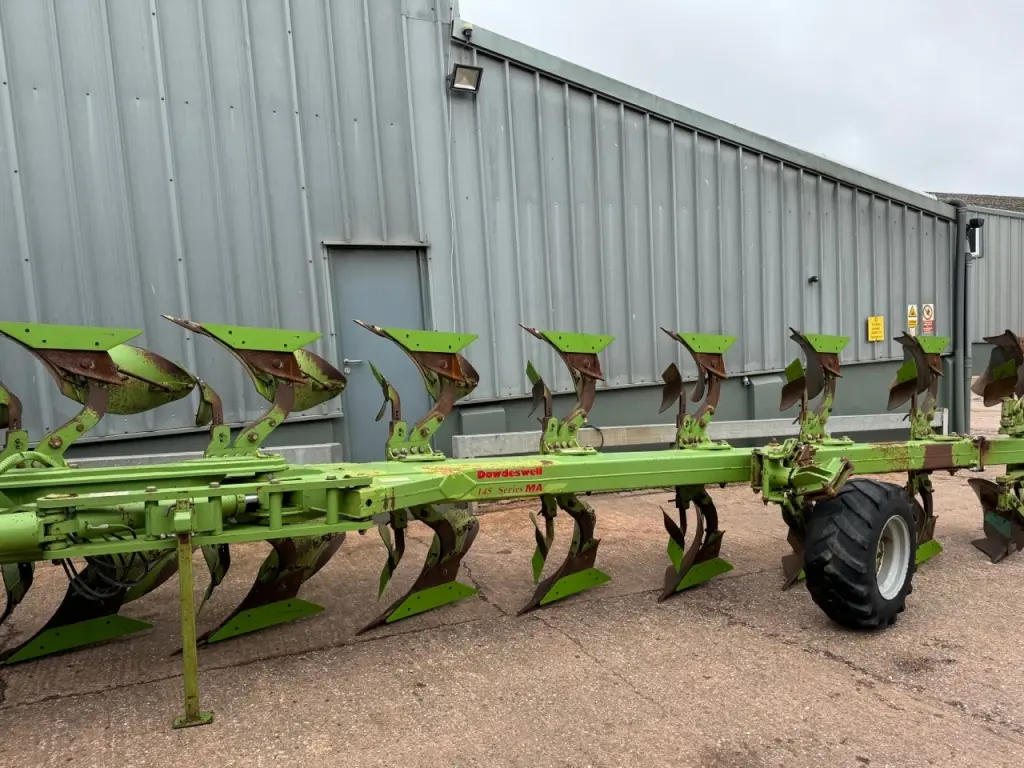 Dowdeswell 145 Series MA 8 furrow reversible plough, 2015