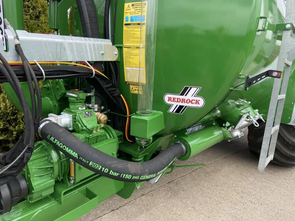 Redrock 3000 Gallon tanker, NEW
