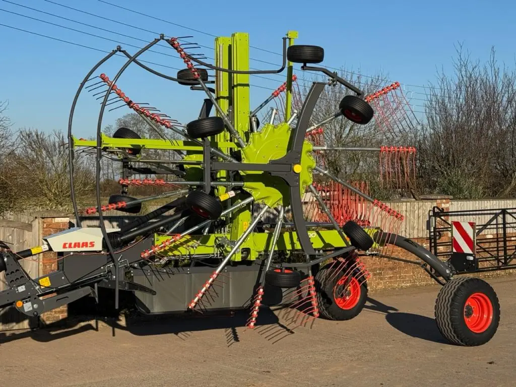 Claas Liner 2900 Trend twin rotor rake, 2024