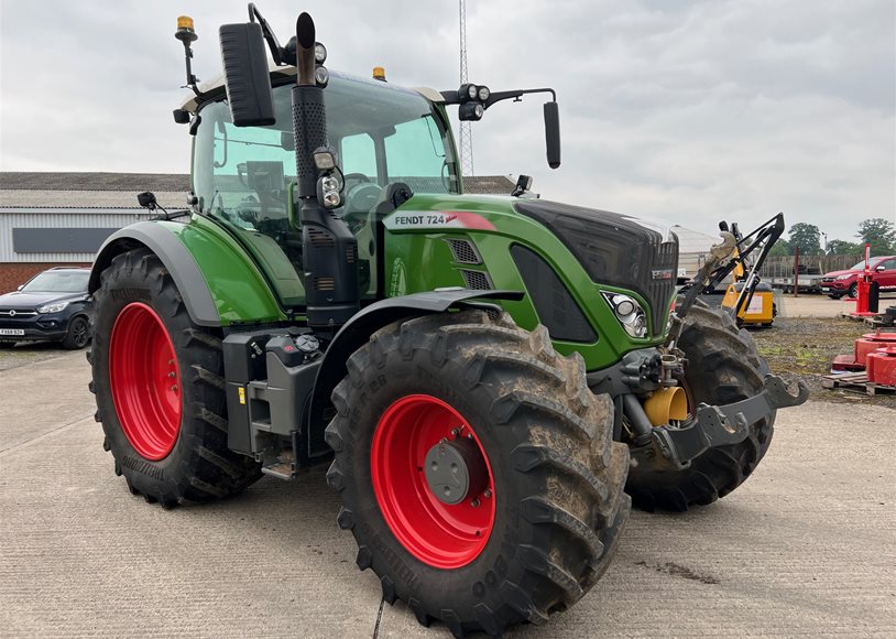 Fendt 724 Tractor