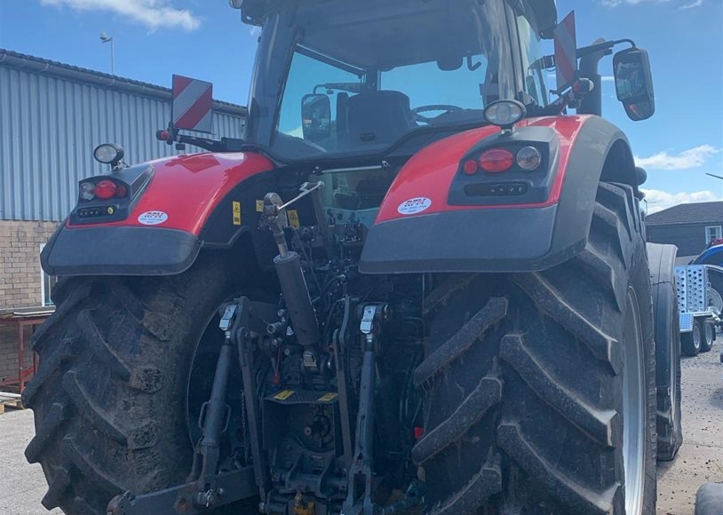 Massey Ferguson 8740SEXDV Tractor