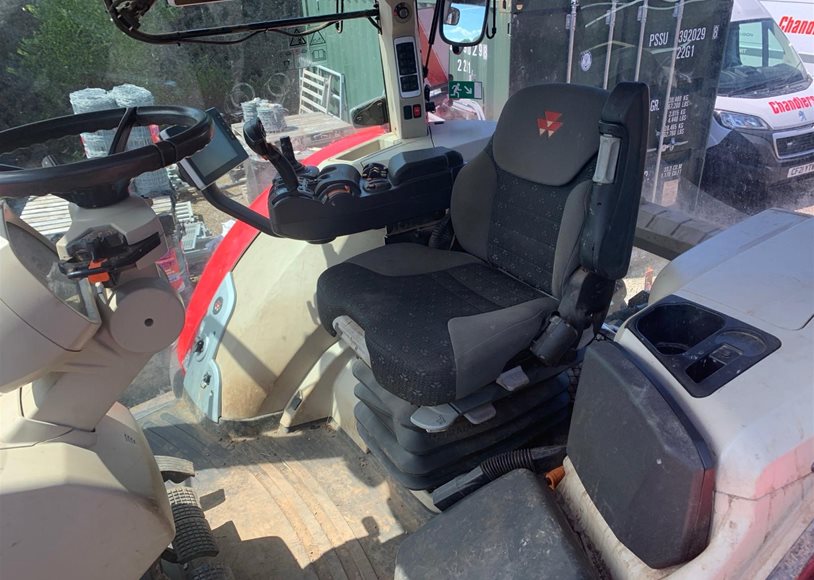 Massey Ferguson 8740SEXDV Tractor