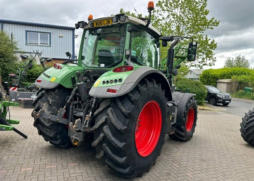 Fendt 724 Tractor