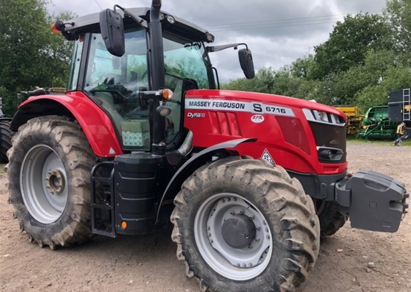 Massey Ferguson 6716SEFD6 Tractor