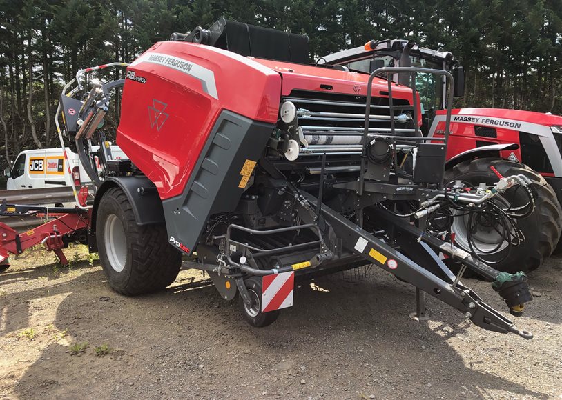 Massey Ferguson RB4160V Baler (Round)