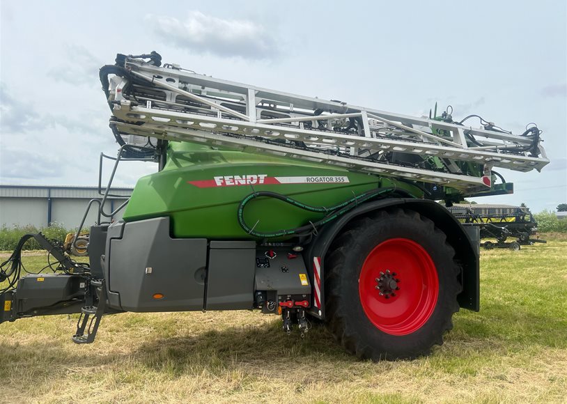 Fendt 355 Sprayer (Trail)