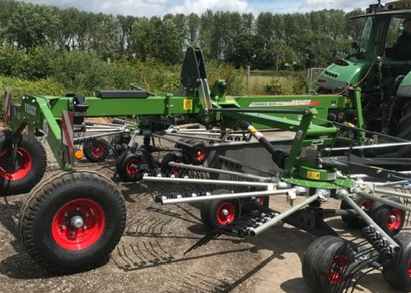 Fendt 8055 PRO Rake