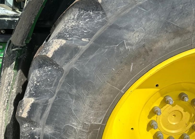 John Deere 6250R Tractor
