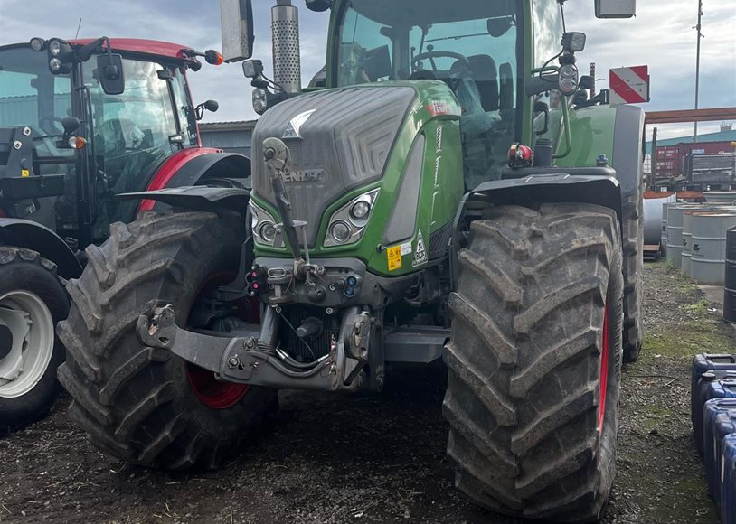 Fendt 724 Tractor