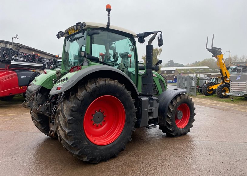 Fendt 718 Tractor