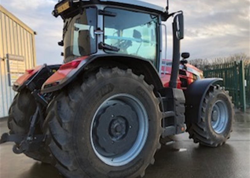 Massey Ferguson 8S.305EXDV Tractor