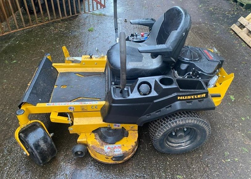 Hustler RAPTOR Mower