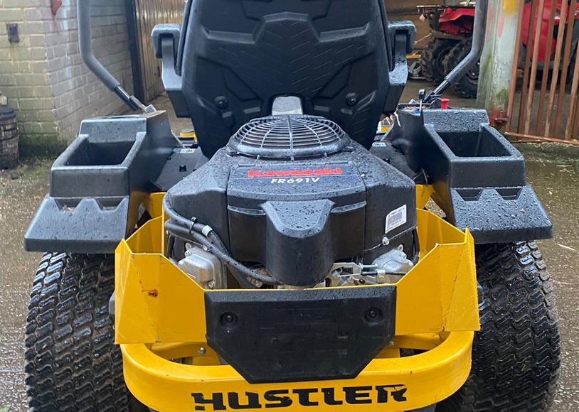Hustler RAPTOR Mower
