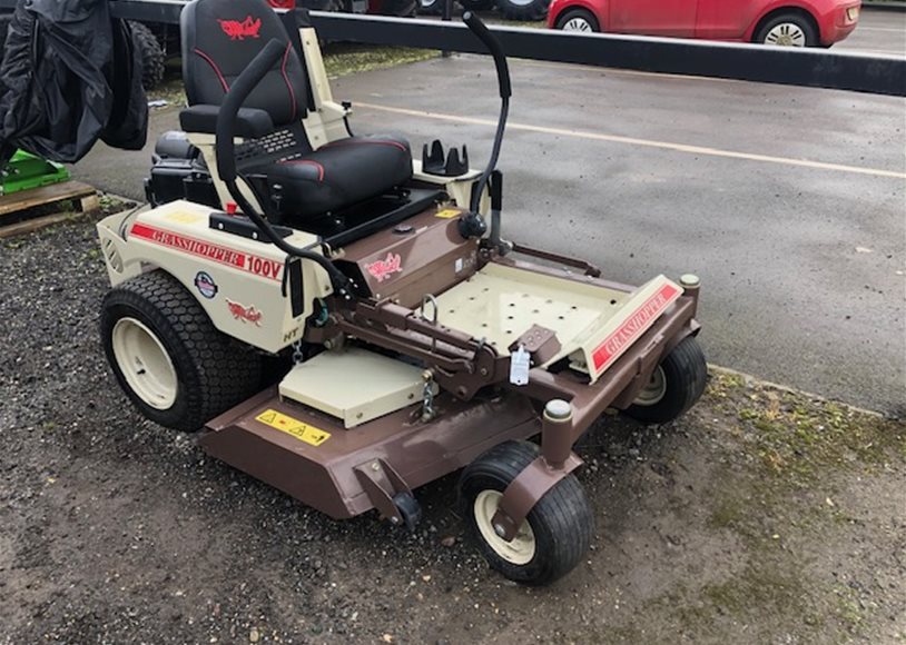 Grasshopper 124V-48 Ride On Mower