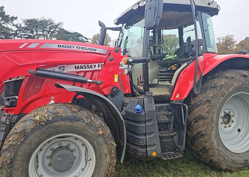 Massey Ferguson 7718SEFD6 Tractor