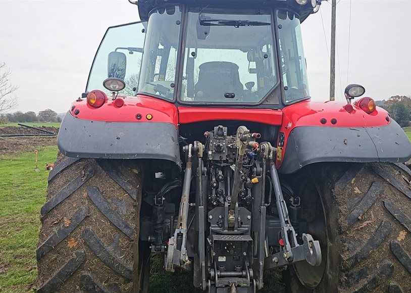 Massey Ferguson 7718SEFD6 Tractor