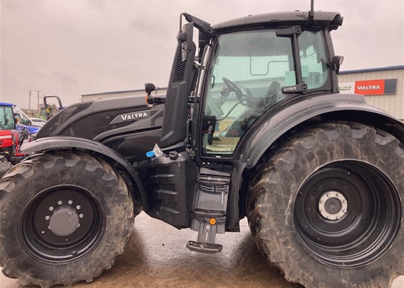 Valtra T254V ST Tractor