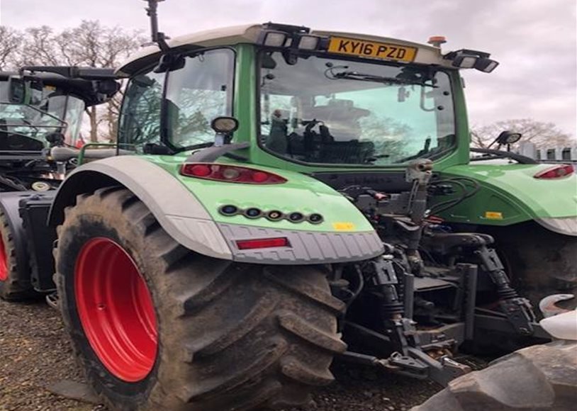 Fendt 716 Tractor