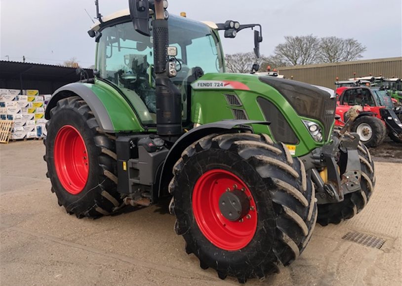 Fendt 724 Tractor