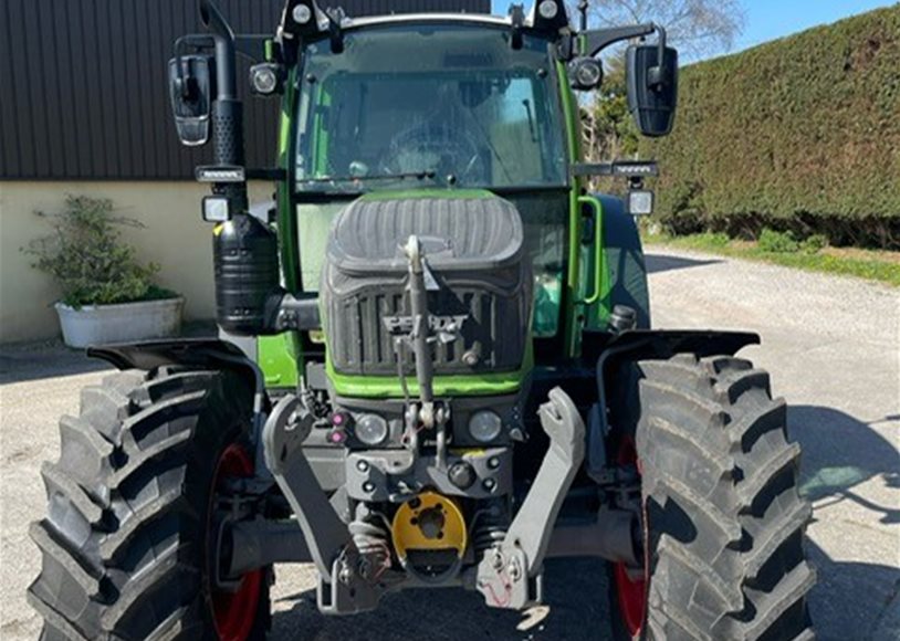 Fendt 211 Tractor