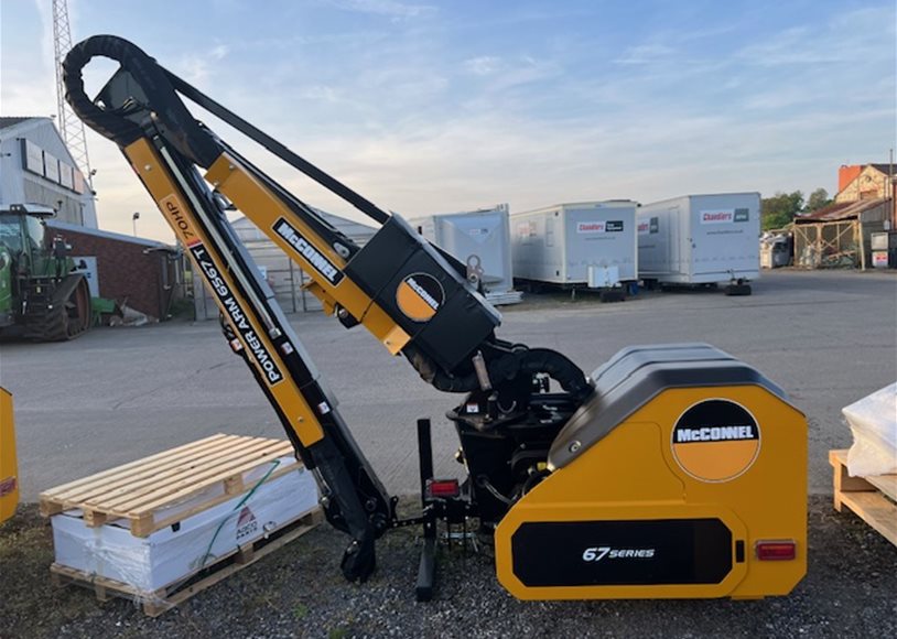 Mc Connell PA6567T Hedgecutter