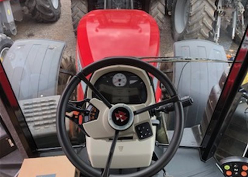 Massey Ferguson 8740 Tractor