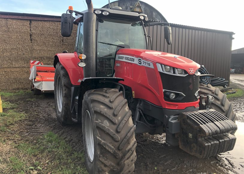 Massey Ferguson 7718EXD6 Tractor