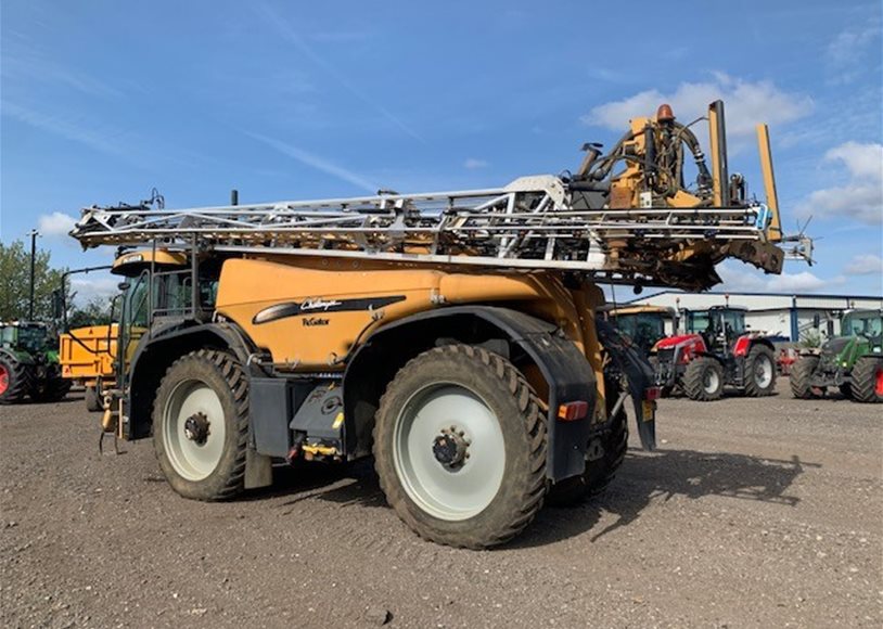 Challenger 655 Sprayer (S/P)