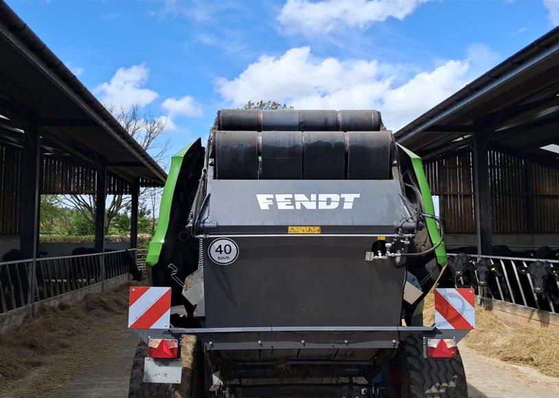 Fendt 160V Round Baler